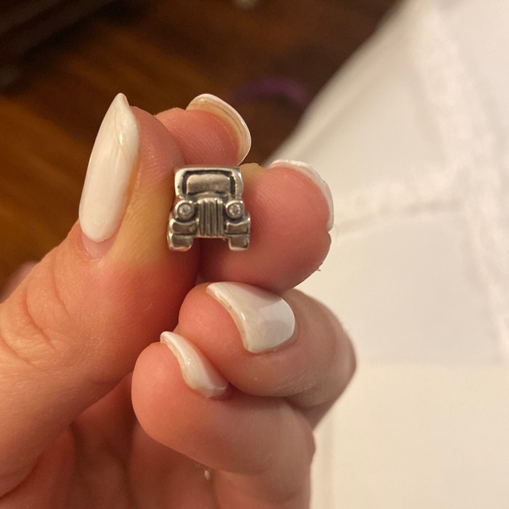 Car pandora charm